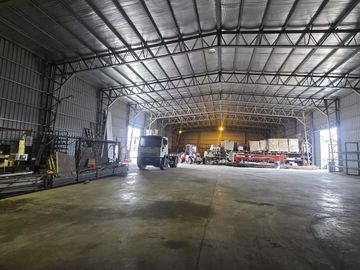 Nave industrial 1600 m2 en Alquiler en Parque Industrial Hudson