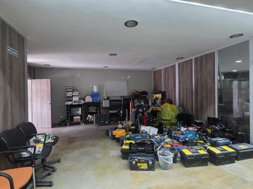 Nave industrial 1600 m2 en Alquiler en Parque Industrial Hudson