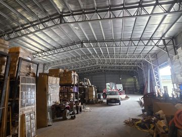 Nave industrial 1600 m2 en Alquiler en Parque Industrial Hudson