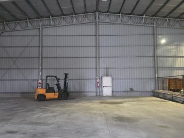 Nave industrial 1600 m2 en Alquiler en Parque Industrial Hudson