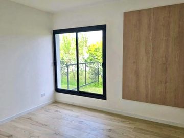 Casa en Alquiler de 5 ambientes en Barrio El Molino, Haras Santa Maria, Escobar. GBA Norte
