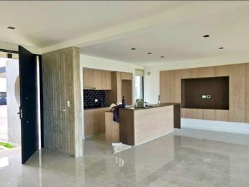 Casa en Alquiler de 5 ambientes en Barrio El Molino, Haras Santa Maria, Escobar. GBA Norte