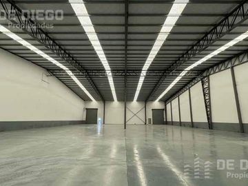 Nave Industrial 1500 m2 en alquiler en Canning Industrial Parque Privado
