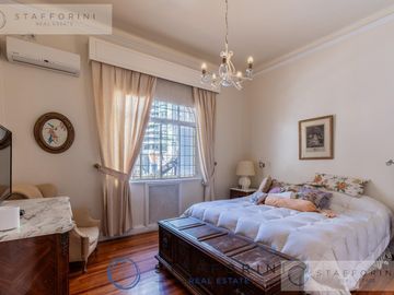 Alquiler casa en Belgrano, 8 ambientes, pileta, terraza, parrilla