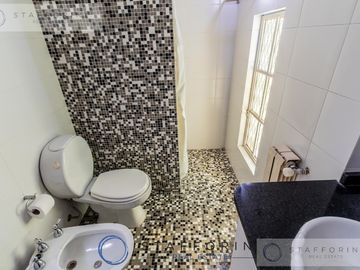 Alquiler casa en Belgrano, 8 ambientes, pileta, terraza, parrilla