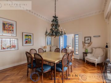 Alquiler casa en Belgrano, 8 ambientes, pileta, terraza, parrilla