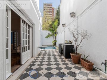 Alquiler casa en Belgrano, 8 ambientes, pileta, terraza, parrilla