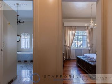 Alquiler casa en Belgrano, 8 ambientes, pileta, terraza, parrilla