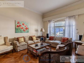 Alquiler casa en Belgrano, 8 ambientes, pileta, terraza, parrilla