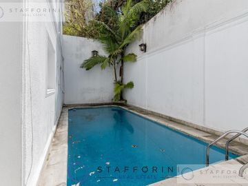 Alquiler casa en Belgrano, 8 ambientes, pileta, terraza, parrilla