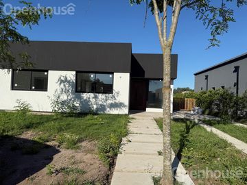Venta Casa en  EL BARRIO DE SAN PABLO. Excelente ubicación!!