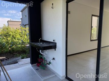 Venta Casa en  EL BARRIO DE SAN PABLO. Excelente ubicación!!