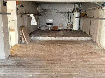 Alquiler Galpón/Local 200M²  en Villa Luzuriaga. Excelente Ubicación