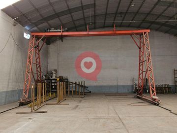 ALQUILER 3 Galpones más 6.300m2 de Predio libre en Cipolletti