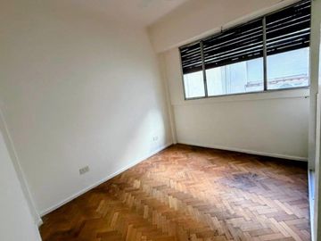 BAJAS EXPENSAS - Apto Profesional - Divino 2 Ambientes con Lavadero al contrafrente - Muy silencioso