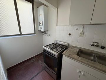 BAJAS EXPENSAS - Apto Profesional - Divino 2 Ambientes con Lavadero al contrafrente - Muy silencioso