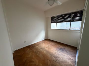 BAJAS EXPENSAS - Apto Profesional - Divino 2 Ambientes con Lavadero al contrafrente - Muy silencioso