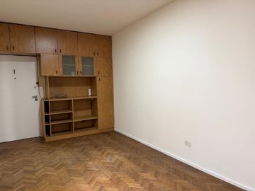 BAJAS EXPENSAS - Apto Profesional - Divino 2 Ambientes con Lavadero al contrafrente - Muy silencioso