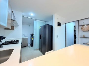 APARTAMENTO AMOBLADO SECTOR CIUDAD DEL RO MEDELLIN