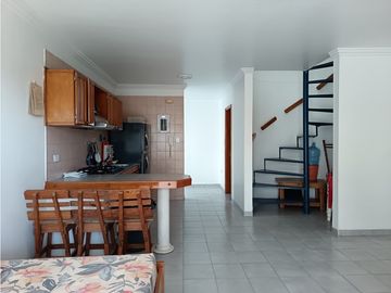 VENTA DE APARTAMENTO DÚPLEX EN BELLO HORIZONTE, SANTA MARTA