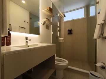 APARTAMENTO FRENTE AL MAR EN VENTA - BELLO HORIZONTE, SANTA MARTA