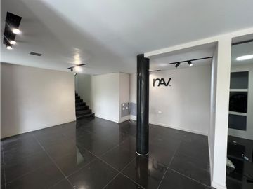 OFICINA EN ARRIENDO EN POBLADO