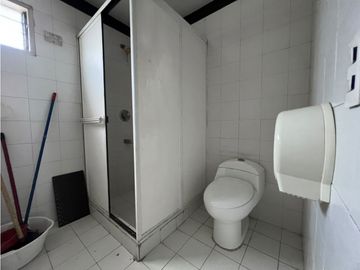 OFICINA EN ARRIENDO EN POBLADO