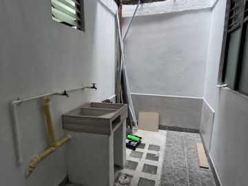 Apartamento en arriendo 2 piso en Envigado - La Mina