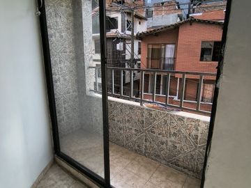 Apartamento en arriendo 2 piso en Envigado - La Mina