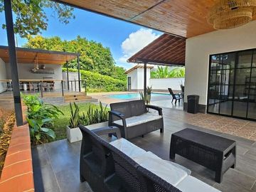 CASA FINCA EN VENTA EN SAN JERONIMO - EL HATO (LV)