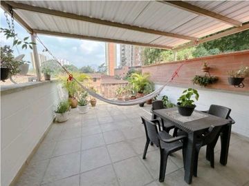 CASA DE 296m2 EN VENTA - SABANETA - CAÑAVEALEJO (LV)