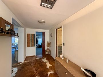 Venta PH de 2 plantas con 3 dormitorios y cochera barrio República de la Sexta