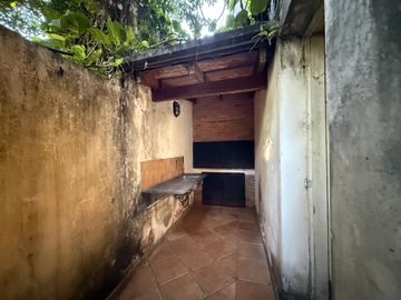 Venta PH de 2 plantas con 3 dormitorios y cochera barrio República de la Sexta