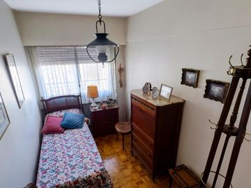 Departamento 4 amb c/Dependencia , cochera y baulera