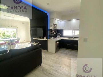 VENTA HERMOSA CASA EN EL REBENQUE