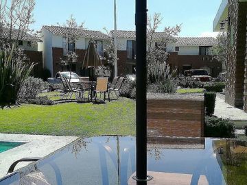 Casa en Venta Cumbres del Lago Juriquilla, 3recs., Estudio. Cto de Servicio