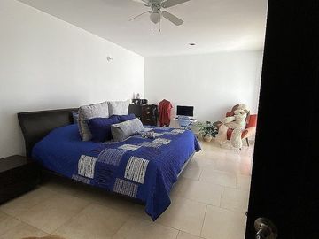 Casa en Venta Cumbres del Lago Juriquilla, 3recs., Estudio. Cto de Servicio