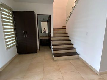 Casa en renta Juriquilla Triana, Cumbres del Lago, 3 recámaras con baño