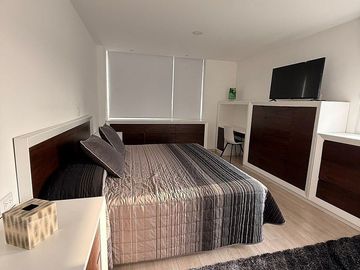 Departamento en Renta en Juriquilla amueblado. Alberca, Gym, Padel