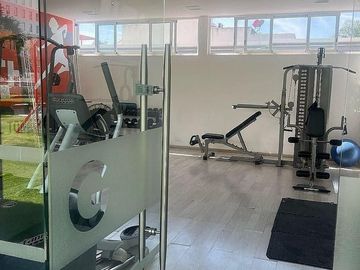 Departamento en Renta en Juriquilla amueblado. Alberca, Gym, Padel