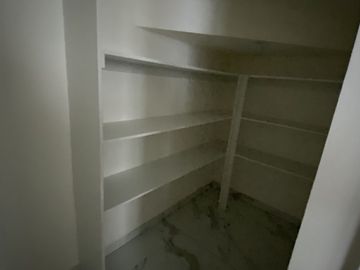 Casa en Renta Juriquilla Altos, 4 recs. con baño, salaTv, Roofgarden