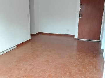 Departamento alquiler wilde centro 2 ambientes apto mascotas balcon