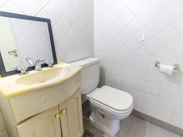 Departamento 4 amb. con cochera Av. Córdoba 6000