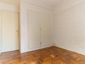 Departamento 4 amb. con cochera Av. Córdoba 6000