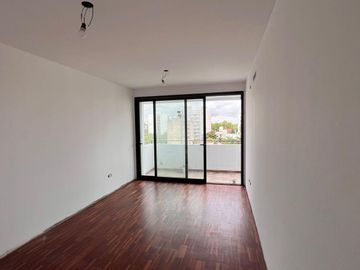 VENTA MONOAMBIENTE DIVISIBLE CON BALCON A ESTRENAR - Calle 3 E/61 y 62 - LA PLATA