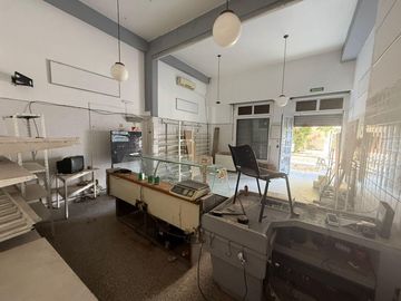 Local en alquiler. Diagonal 77 e/ 11 y 40