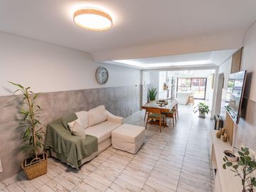 Venta Casa 4 Ambientes con Pileta, Quincho, Terrazas y Garage – Parque Chacabuco