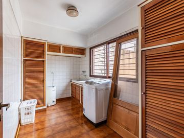 Venta Casa 4 Ambientes con Pileta, Quincho, Terrazas y Garage – Parque Chacabuco