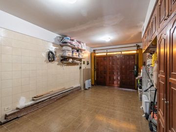 Venta Casa 4 Ambientes con Pileta, Quincho, Terrazas y Garage – Parque Chacabuco