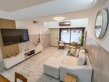 Venta Casa 4 Ambientes con Pileta, Quincho, Terrazas y Garage – Parque Chacabuco